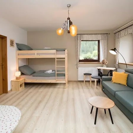 Apartma Pr Gatej شقة
