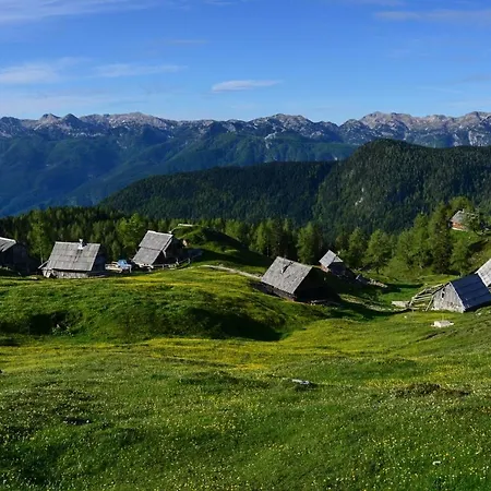 Apartma Pr Gatej بوينج