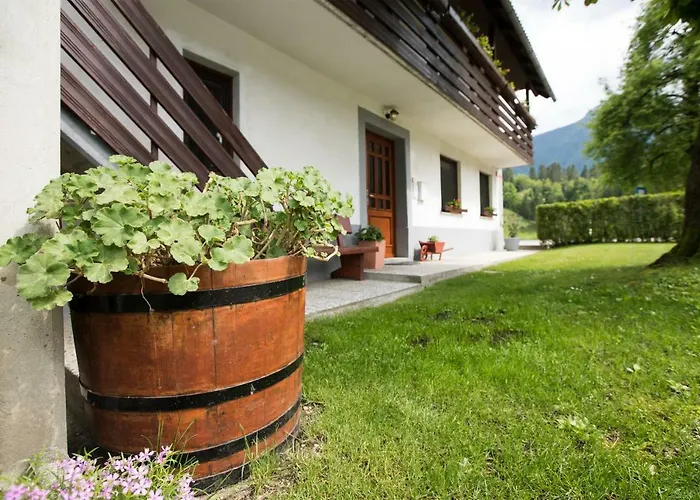 Apartma Pr Gatej 公寓