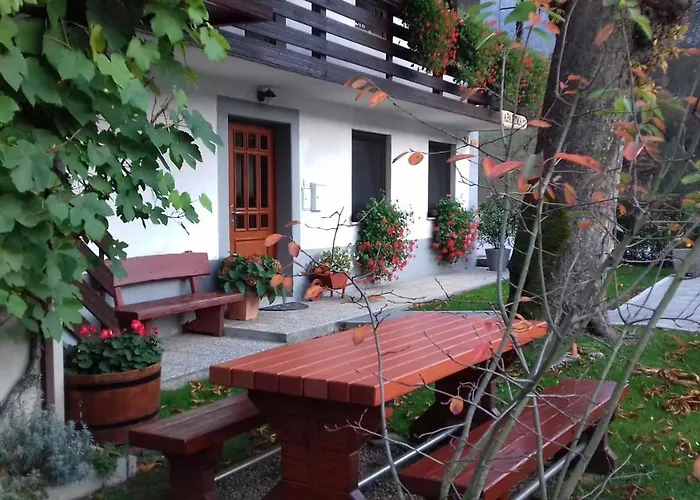 Apartma Pr Gatej 公寓